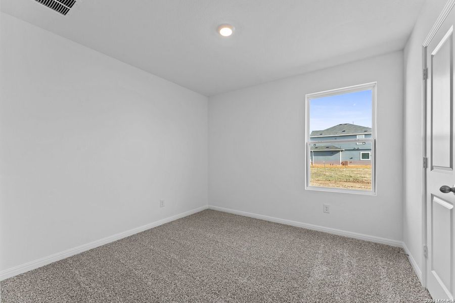Spacious, unfurnished interior of a new home in Paramount, Kyle (Image 17).