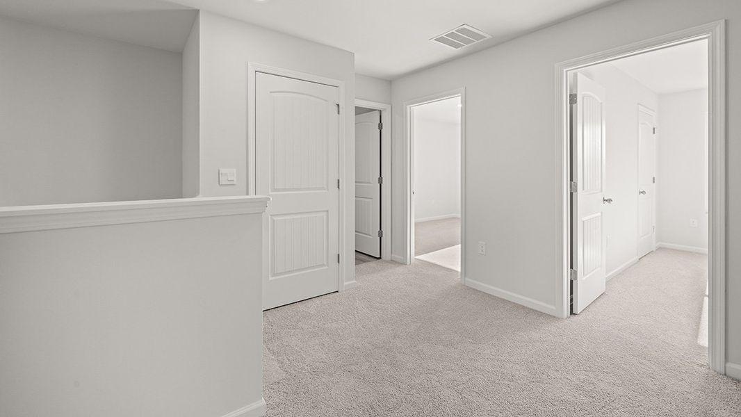 Spacious, unfurnished interior of a new home in Hughes Court, Dawsonville (Image 32).