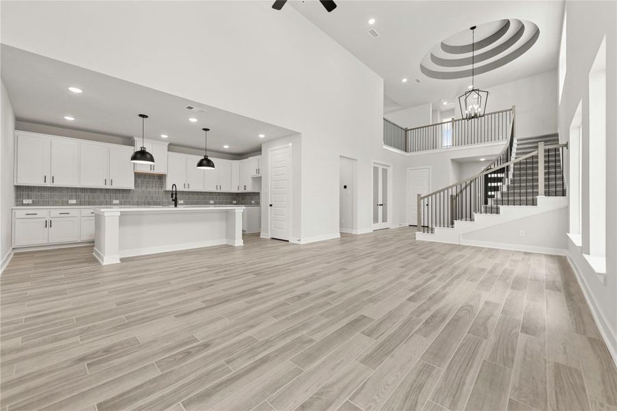 Spacious, unfurnished interior of a new home in Elyson - 40', Katy (Image 14).