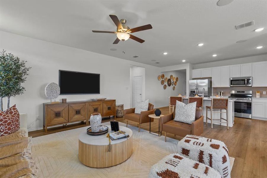Furnished interior view inside a new home in Hannah Heights, Seguin (Image 14).