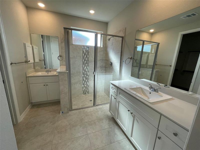 Furnished interior view inside a new home in Avondale, Fate (Image 6).