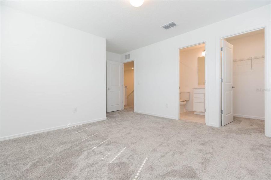 Spacious, unfurnished interior of a new home in Valri Forest, Valrico (Image 32). Spacious, unfurnished interior of a new home in Valri Forest, Valrico (Image 32).