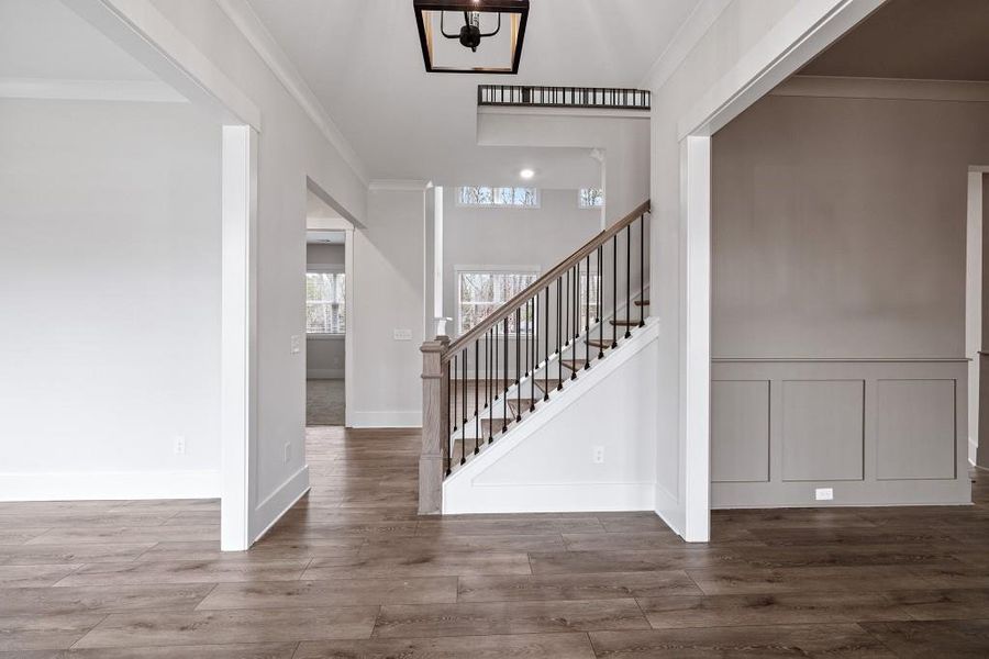 Spacious, unfurnished interior of a new home in Hillshire, Cumming (Image 26).