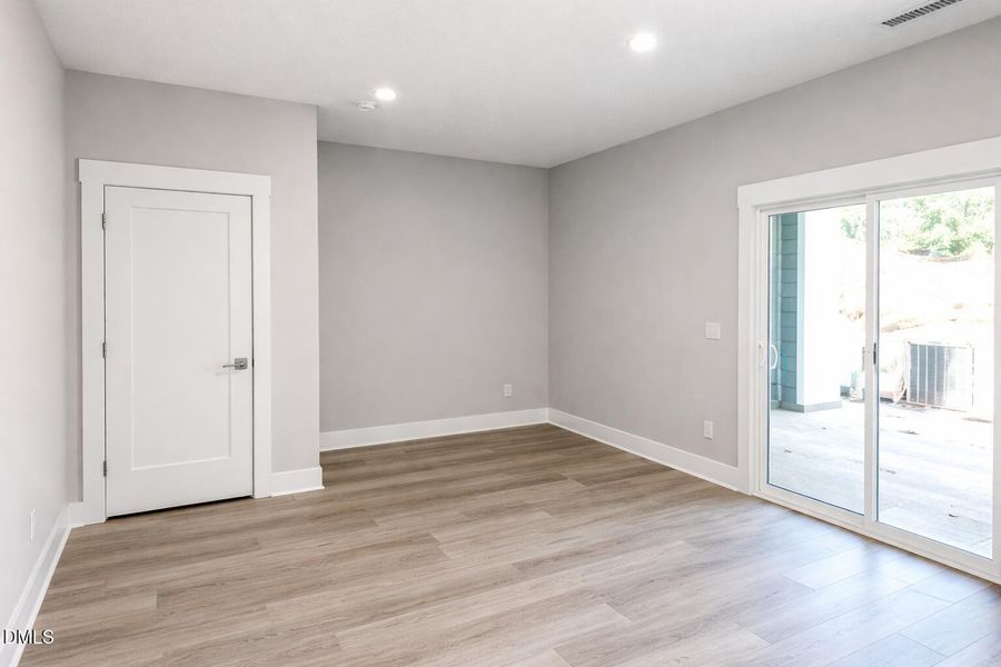 53875156-2E96-427E-8DEB-F43A968A46E0 53875156-2E96-427E-8DEB-F43A968A46E0