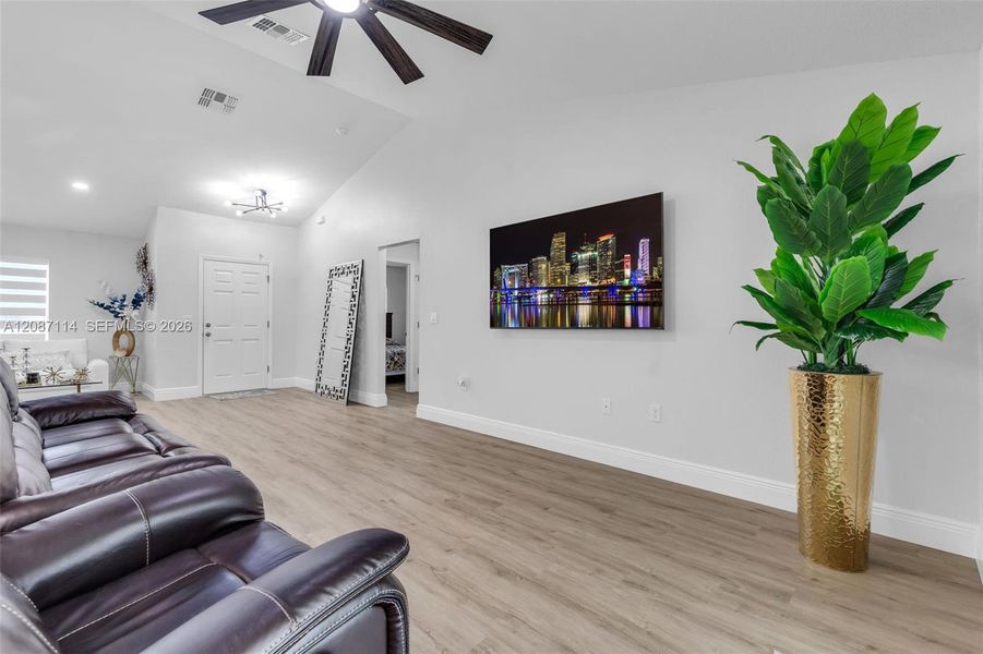 Furnished interior view inside a new home in , Ocala (Image 9).