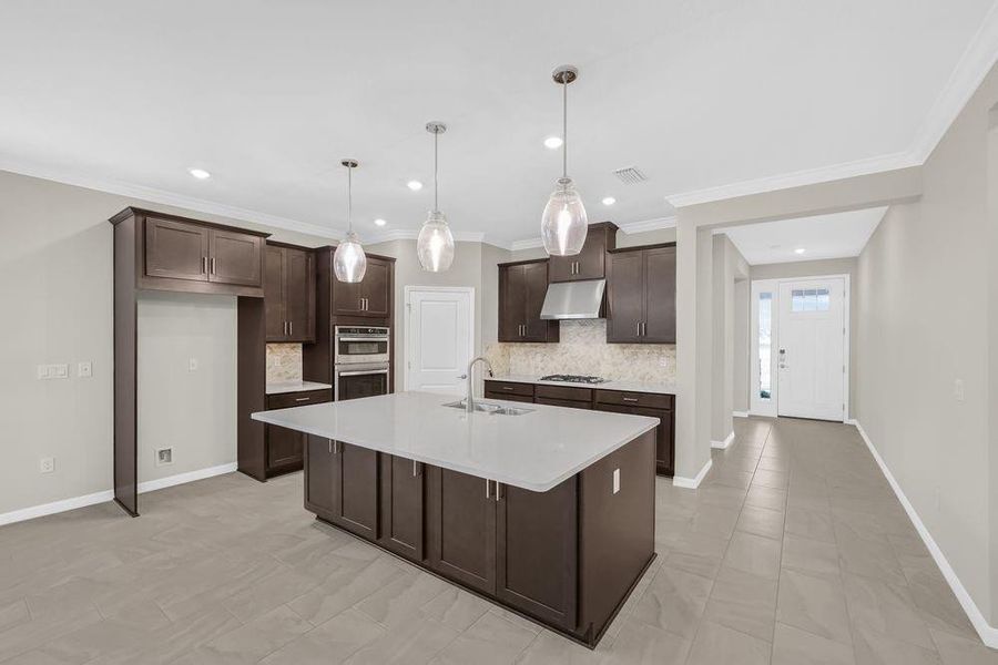 621 SE Ranch Oak Circle ~ Ready Now