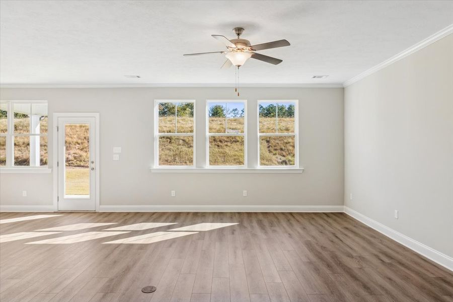 Spacious, unfurnished interior of a new home in Windsor, North Augusta (Image 17).