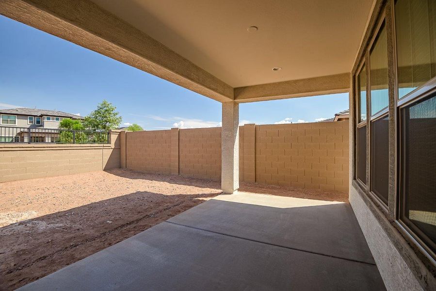 Spacious, unfurnished interior of a new home in Mesquite at North Creek, Queen Creek (Image 22). Spacious, unfurnished interior of a new home in Mesquite at North Creek, Queen Creek (Image 22).