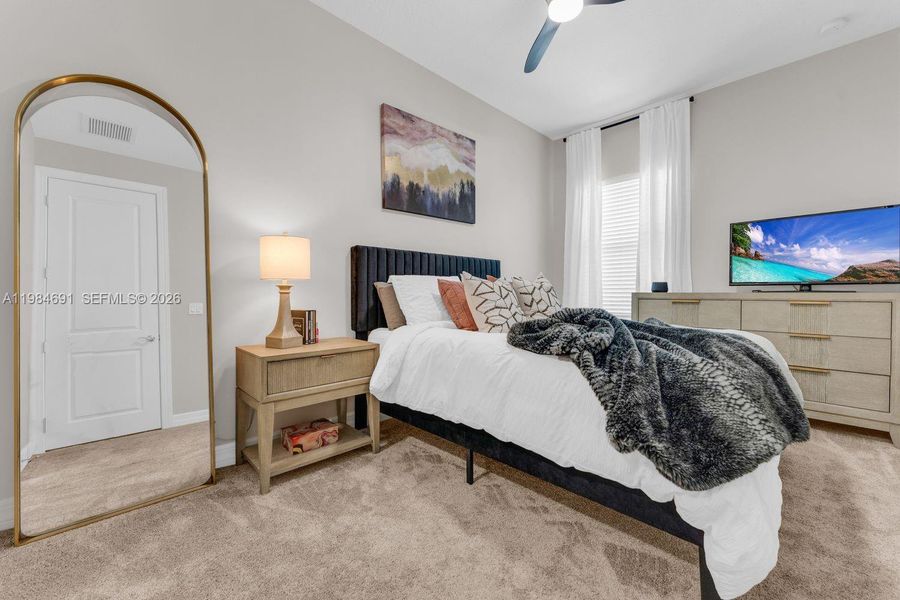 Furnished interior view inside a new home in , Plantation (Image 13).