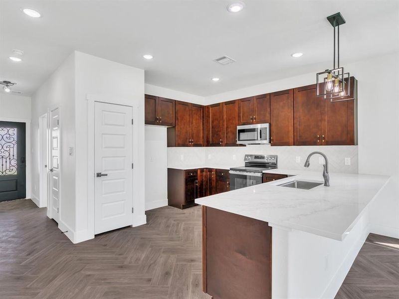 Furnished interior view inside a new home in , Granbury (Image 5). Furnished interior view inside a new home in , Granbury (Image 5).