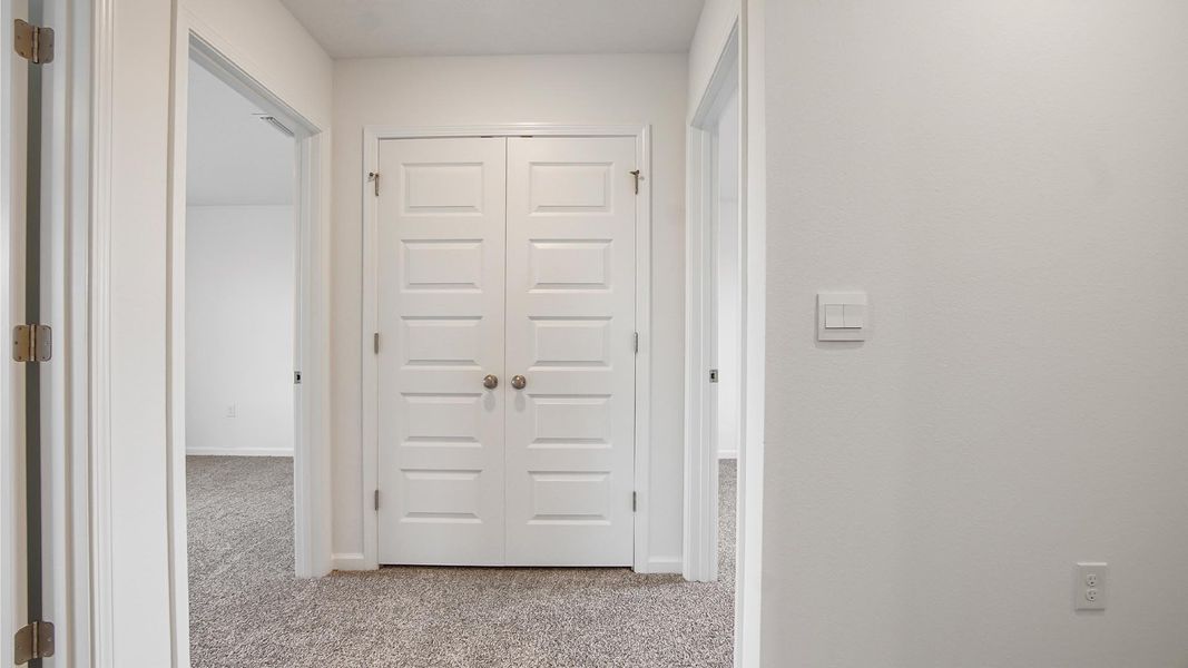 Representative unfurnished interior of a home built from the Inzer by D.R. Horton in Owl's Head East, Freeport (Image 24). Representative unfurnished interior of a home built from the Inzer by D.R. Horton in Owl's Head East, Freeport (Image 24).