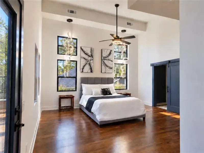 Furnished interior view inside a new home in , Atlanta (Image 34).