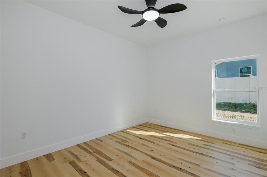 Spacious, unfurnished interior of a new home in , Weeki Wachee (Image 44).