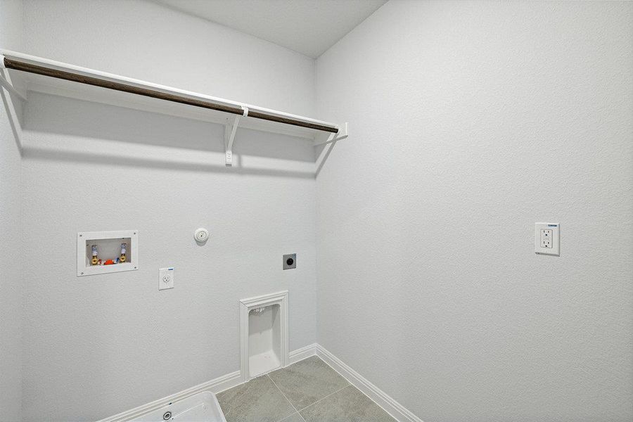 Photos of similar home. Actual home under construction.