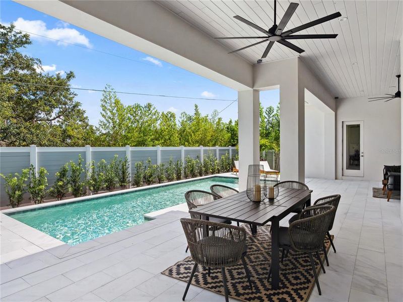 Furnished interior view inside a new home in Lake Sheen Sound, Orlando (Image 23).