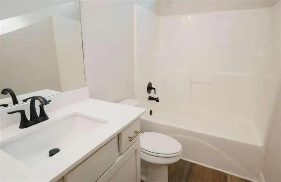 Image 53 of a home in .