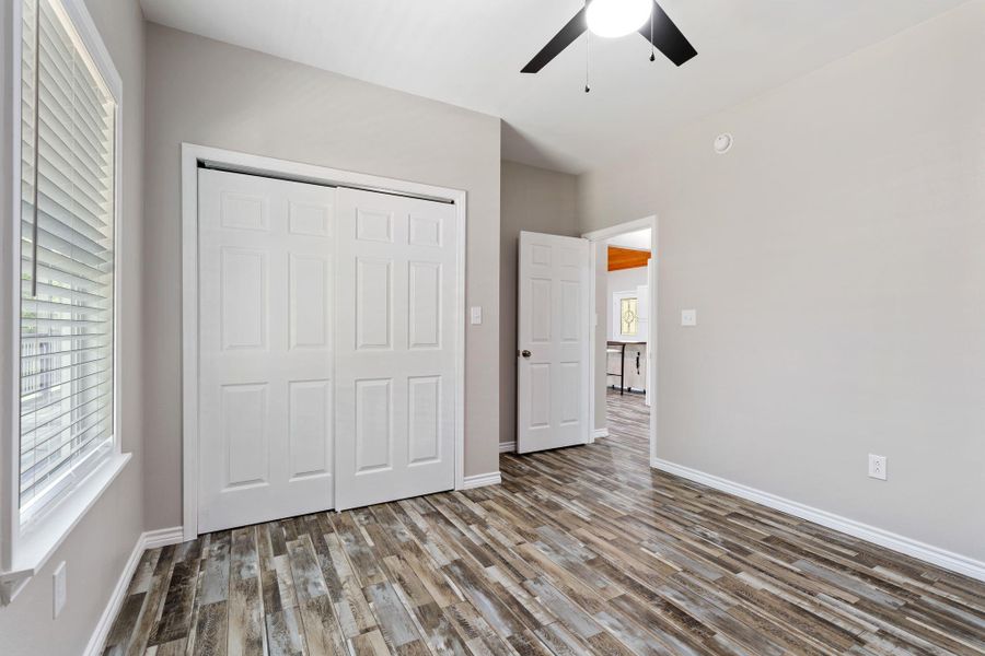 Spacious, unfurnished interior of a new home in , Onalaska (Image 15).