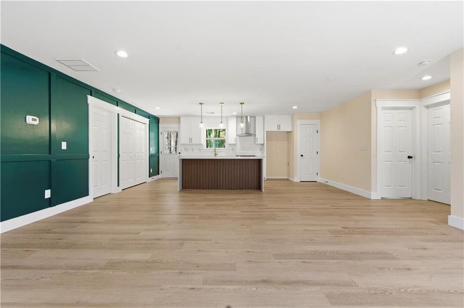 Spacious, unfurnished interior of a new home in , Cartersville (Image 16).