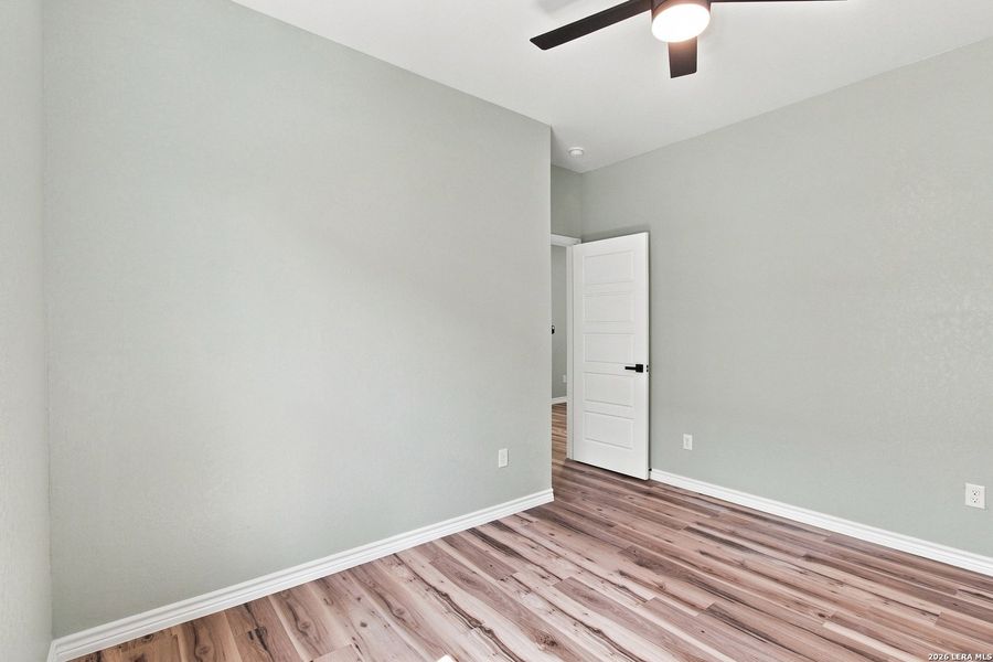 Spacious, unfurnished interior of a new home in , San Antonio (Image 9).