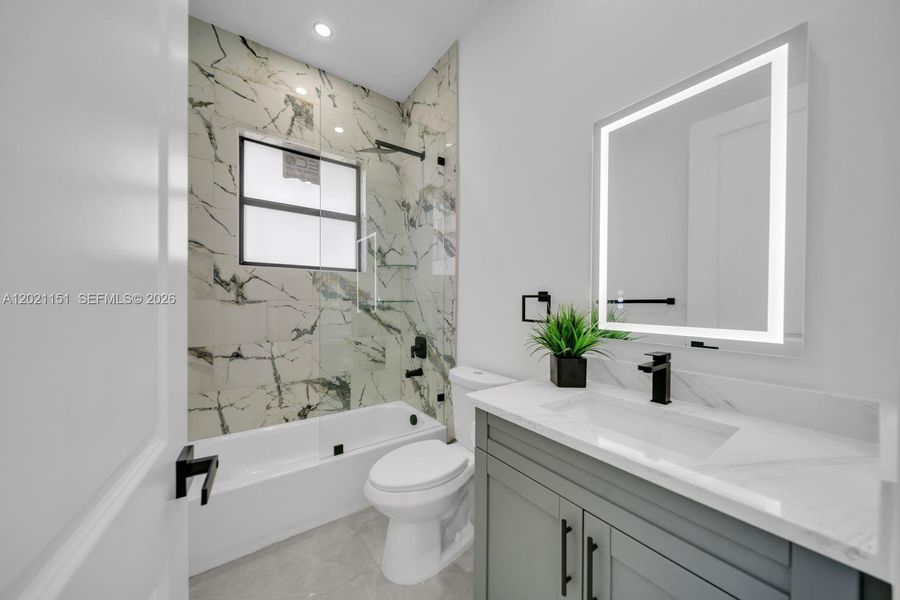 Furnished interior view inside a new home in , Lehigh Acres (Image 11).