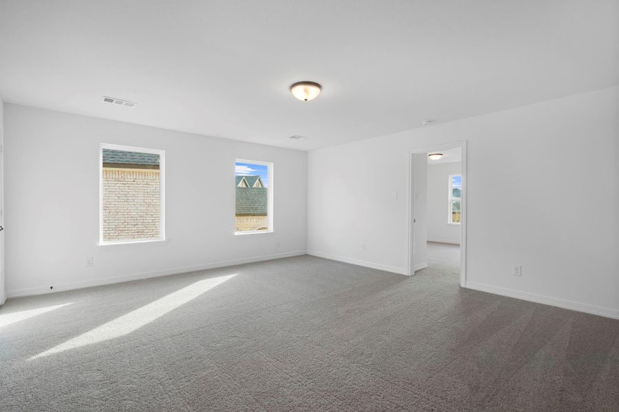 Note: Sample product photo. Actual exterior and interior selections may vary by homesite. Photo may be virtually staged