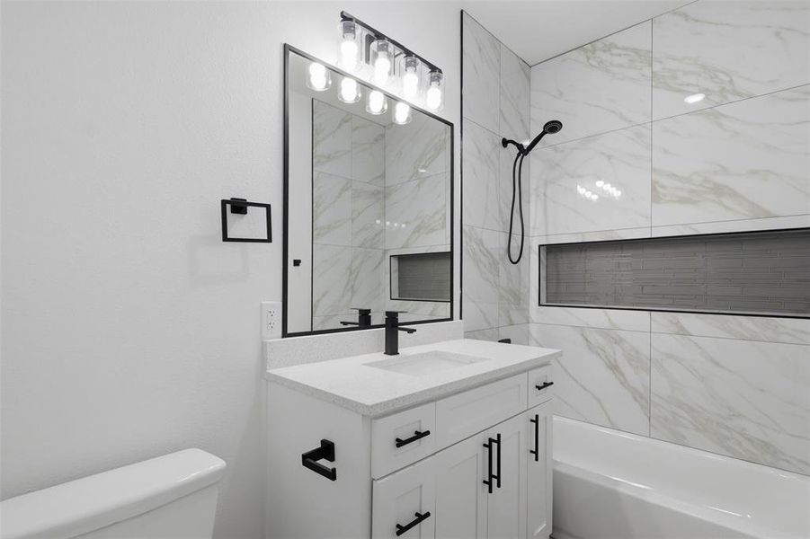 Furnished interior view inside a new home in , Mabank (Image 11).