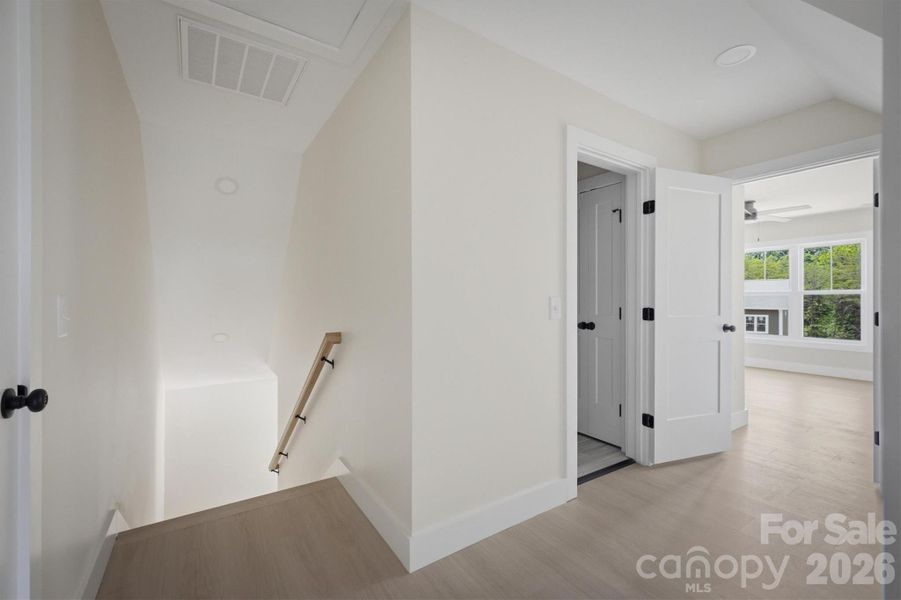 Spacious, unfurnished interior of a new home in , Valdese (Image 26). Spacious, unfurnished interior of a new home in , Valdese (Image 26).