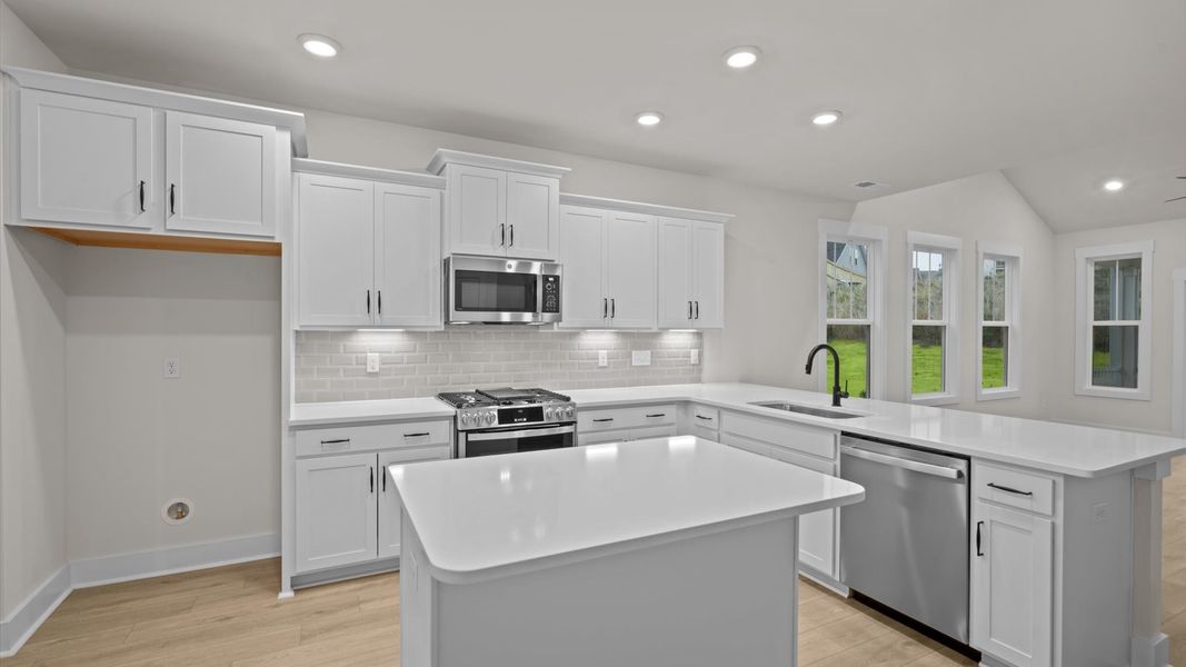 Furnished interior view inside a new home in Fox Hollow, Spartanburg (Image 7). Furnished interior view inside a new home in Fox Hollow, Spartanburg (Image 7).