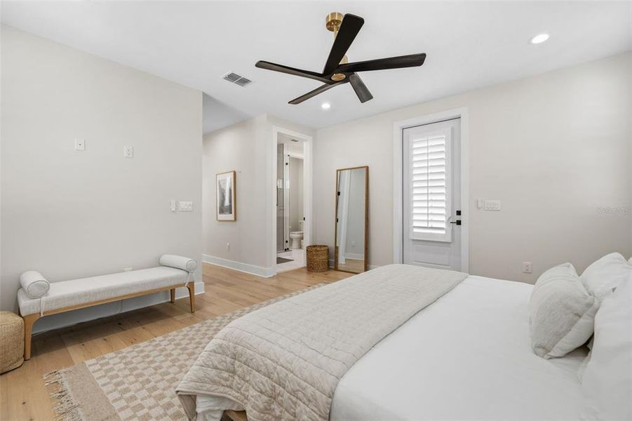 Furnished interior view inside a new home in , St. Petersburg (Image 57). Furnished interior view inside a new home in , St. Petersburg (Image 57).