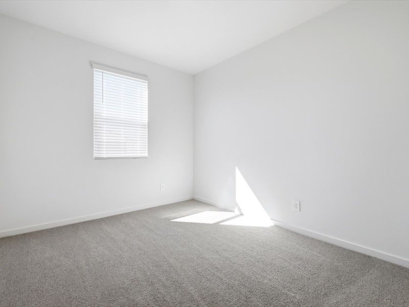 Spacious, unfurnished interior of a new home in Mountain View Estates Reserve Series, Buckeye (Image 14).