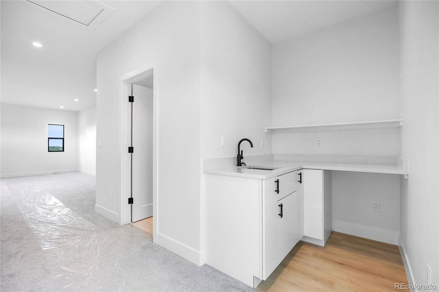 Spacious, unfurnished interior of a new home in , Denver (Image 32).