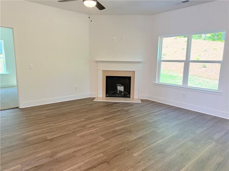 Spacious, unfurnished interior of a new home in Thunder Ridge, Dawsonville (Image 12).