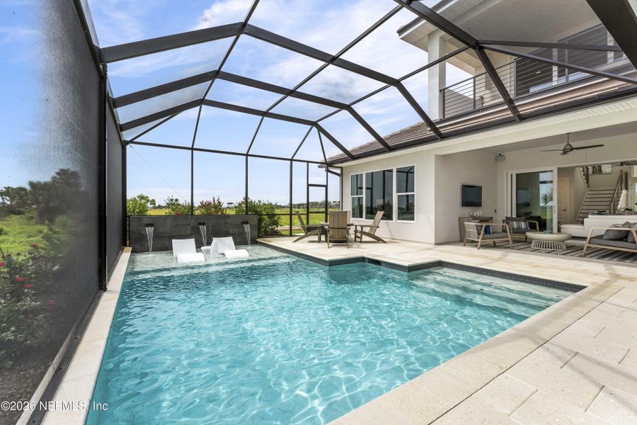 Exterior details and patio area of a home in , Ponte Vedra Beach (Image 30).