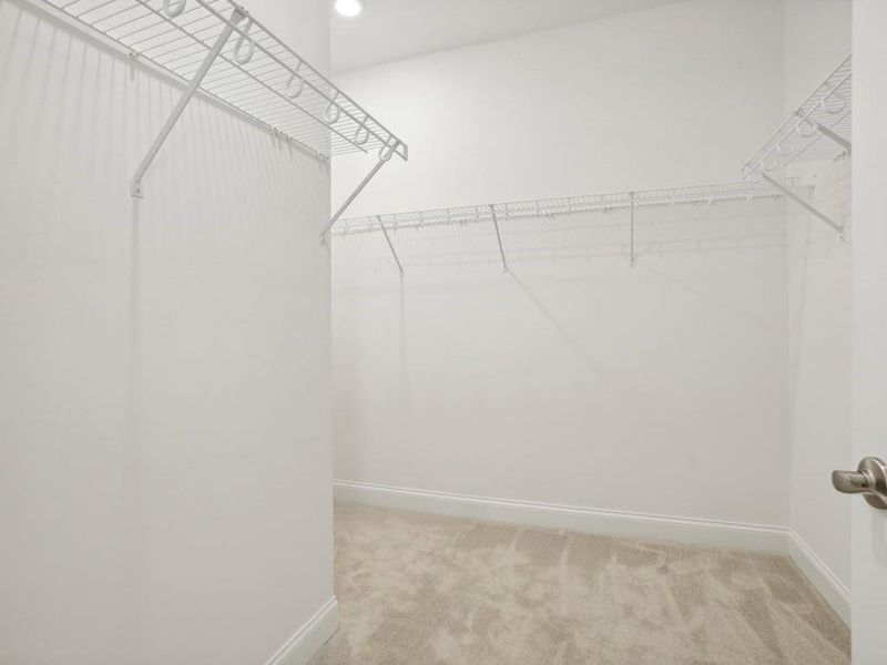 Spacious, unfurnished interior of a new home in , Holly Springs (Image 19).