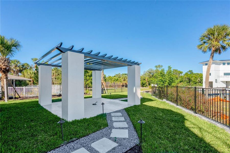 Community amenities in , Longboat Key (Image 60).
