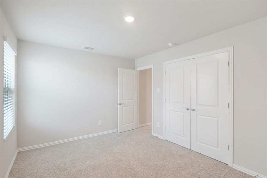 Photo is not of the actual home, but is an inspirational photo of builder’s model home and may depict options, furnishings, and/or decorator features that are not included. Photo is not of the actual home, but is an inspirational photo of builder’s model home and may depict options, furnishings, and/or decorator features that are not included.