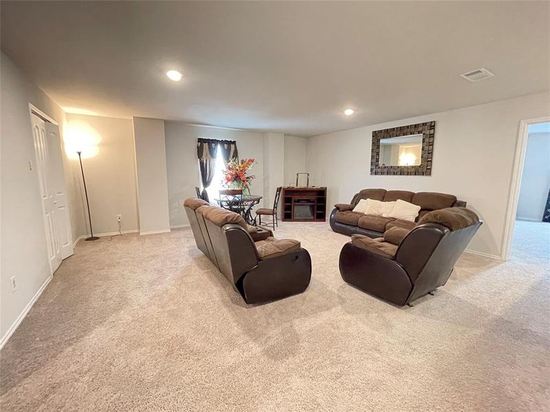 Furnished interior view inside a new home in , Chandler (Image 28).