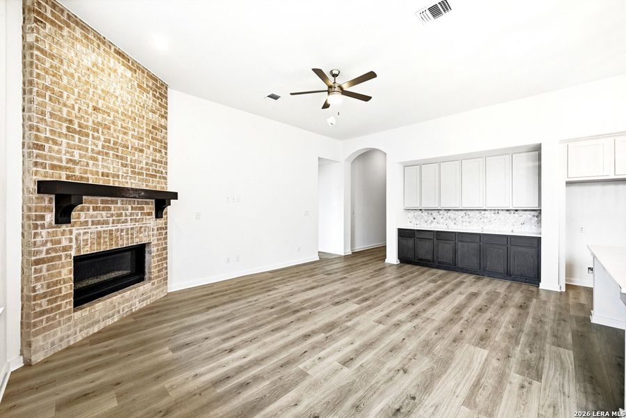 Spacious, unfurnished interior of a new home in La Cima, San Marcos (Image 23). Spacious, unfurnished interior of a new home in La Cima, San Marcos (Image 23).