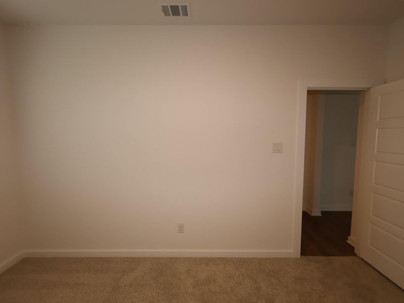 Spacious, unfurnished interior of a new home in Summerview, Fulshear (Image 20). Spacious, unfurnished interior of a new home in Summerview, Fulshear (Image 20).