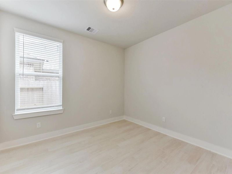 Spacious, unfurnished interior of a new home in Lago Mar, Texas City (Image 28). Spacious, unfurnished interior of a new home in Lago Mar, Texas City (Image 28).