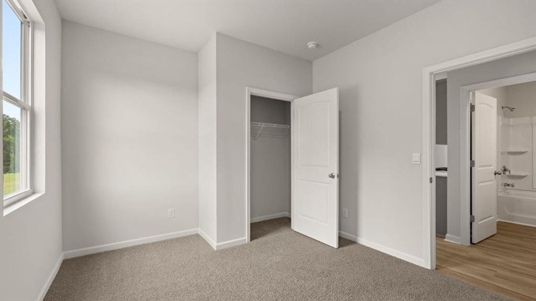 Spacious, unfurnished interior of a new home in Braselton Village, Braselton (Image 16).