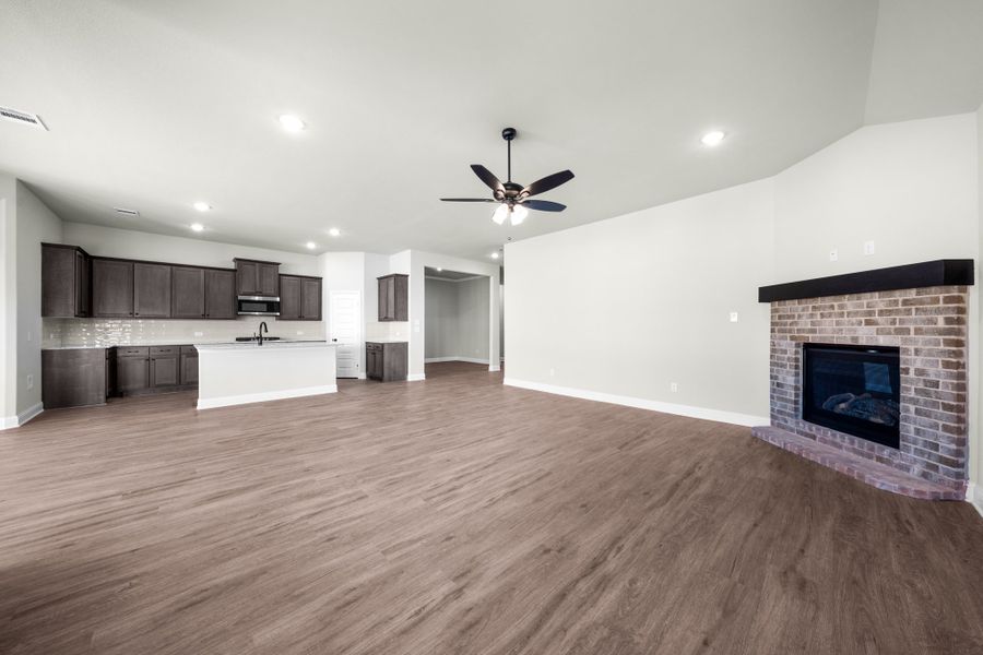 Spacious, unfurnished interior of a new home in Lakeview Estates, Canton (Image 21).