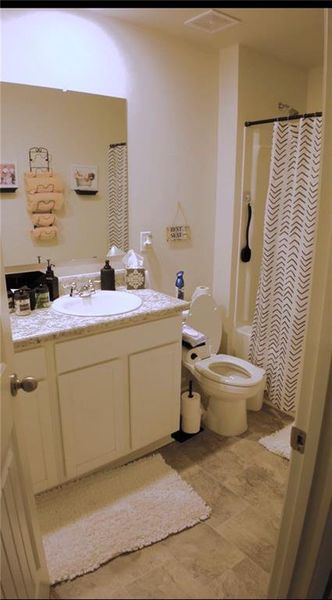 Furnished interior view inside a new home in Etowah Preserve, Dawsonville (Image 4).