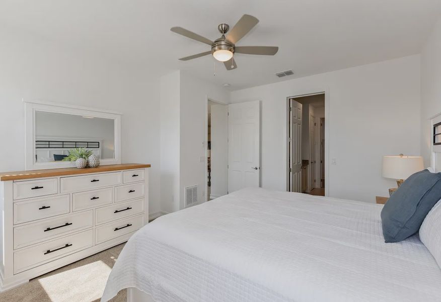 Valletta Furnished Primary Bed - 14 of 23 Valletta Furnished Primary Bed - 14 of 23