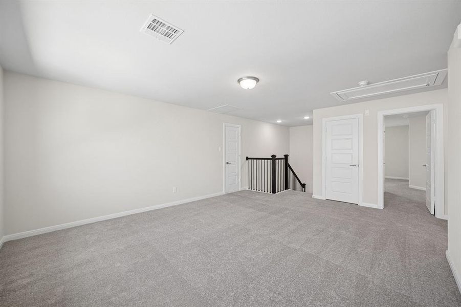 Spacious, unfurnished interior of a new home in Creekshaw – Classic, Royse City (Image 18). Spacious, unfurnished interior of a new home in Creekshaw – Classic, Royse City (Image 18).