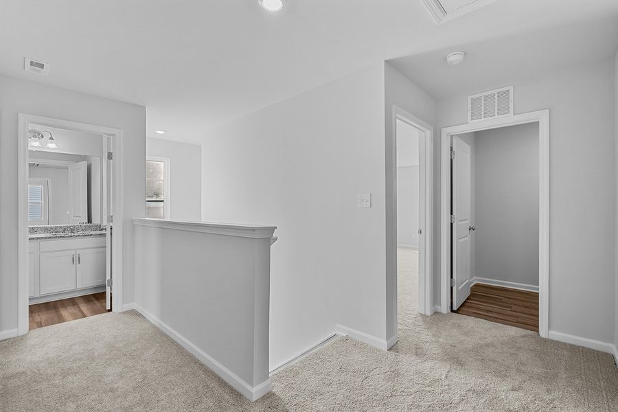 Spacious, unfurnished interior of a new home in Hanes Lake, Winston-Salem (Image 22).