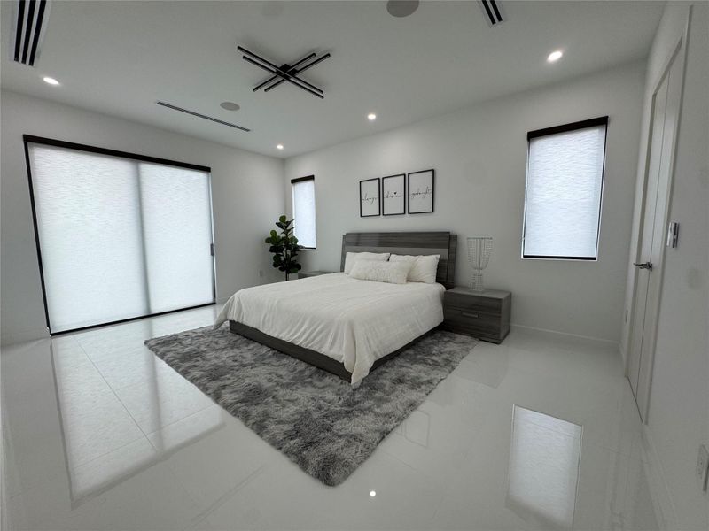 Furnished interior view inside a new home in , Lighthouse Point (Image 41).