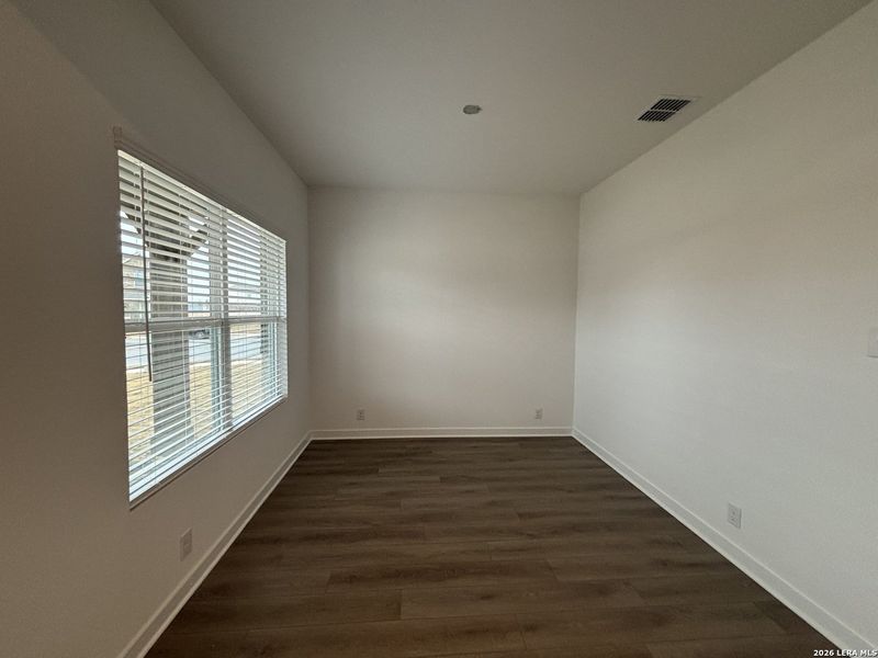 Spacious, unfurnished interior of a new home in Saddlebrook Ranch, Schertz (Image 26).