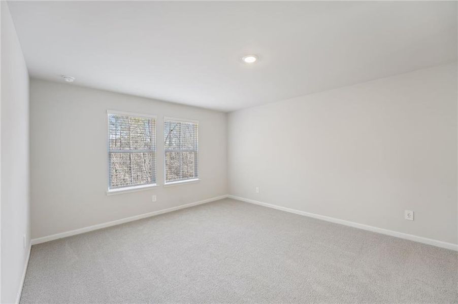 Spacious, unfurnished interior of a new home in Creekside at Oxford Park, Fairburn (Image 41).