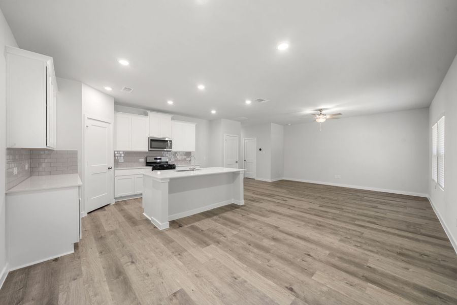 Image 11 representing the Oak by Century Communities in Maple Heights, Porter, TX.